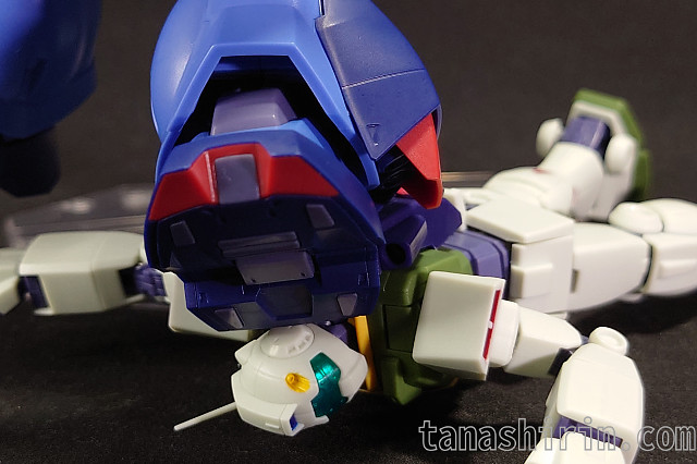 ジム2を踏みつけるハイザック(連邦軍)