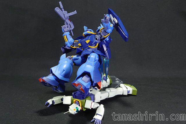 バランスを崩すハイザック(連邦軍)