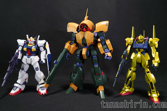 アッシマーと百式、マーク2との比較