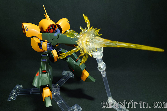 アッシマーのビーム・ライフルにエフェクトを装着