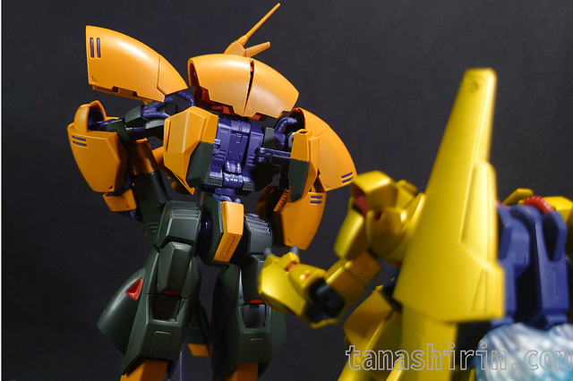 百式vs変形するアッシマー3