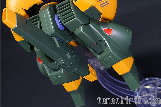 発進するアッシマー4