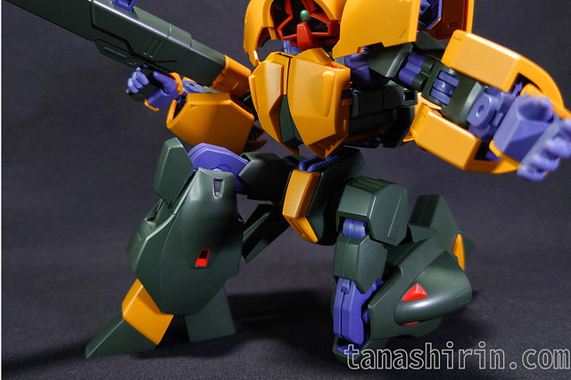 アッシマーの脚部の可動域